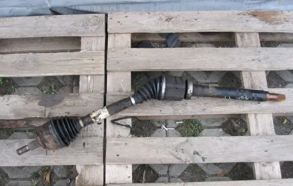 Ford Kuga I Front driveshaft