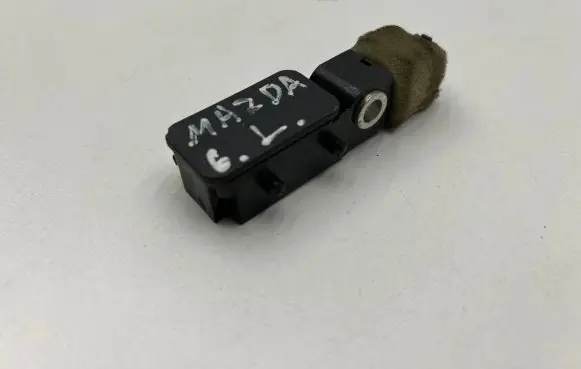 Mazda 6 Airbag deployment crash/impact sensor GJ6A57KC0 23DV0662D383