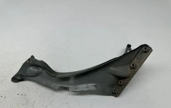 Audi A6 S6 C7 4G Fender mounting bracket 4G0805816 4G0821136A
