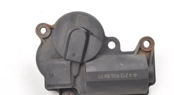 Mercedes-Benz A W177 Electric throttle body valve A2139068601