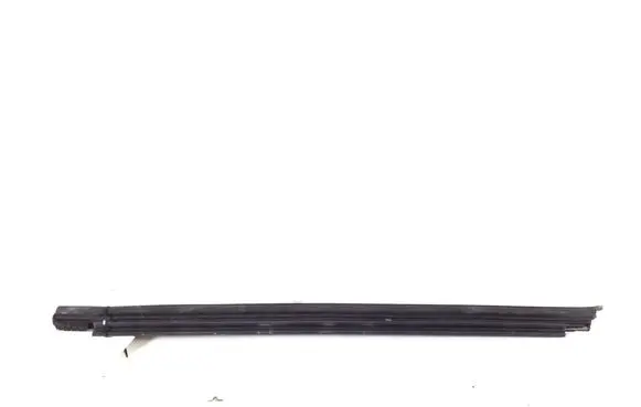 Toyota Avensis T270 Rear door card trim 68173-05100