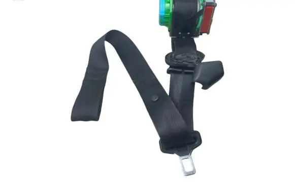 Mercedes-Benz CLC CL203 Front seatbelt 306364710 3063561 306715999228AB