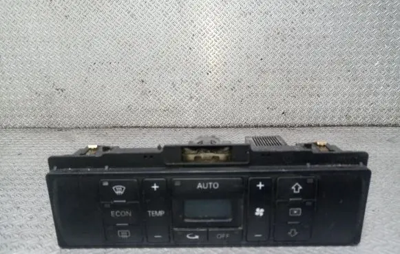 Audi A4 S4 B5 8D Climate control unit 8D0820043M