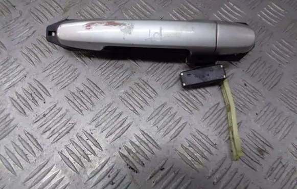 Toyota Corolla Verso E121 Rear door interior handle trim 
