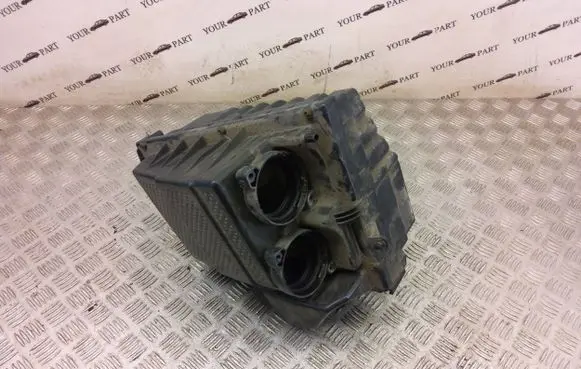 Land Rover Discovery 4 - LR4 Air filter box cover 