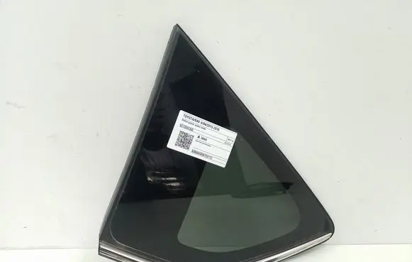 Toyota RAV 4 (XA40) Rear side window 6272042360