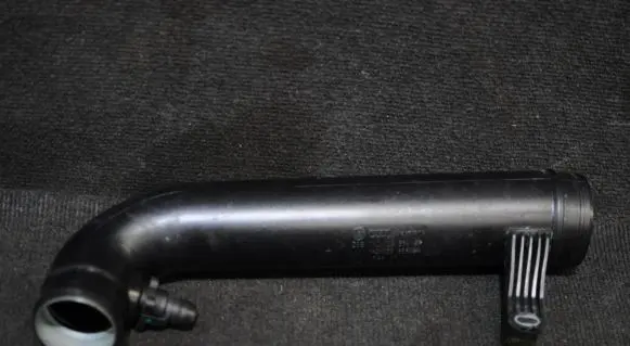 Volkswagen Tiguan Intercooler hose/pipe