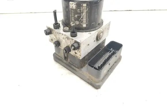 Volkswagen Golf IV ABS Pump 1J0614517J 1C0907379M 10096003353