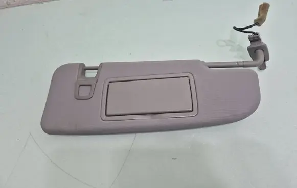 Alfa Romeo Giulia Sun visor 