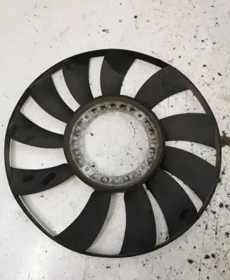 Audi A4 S4 B5 8D Fan impeller 