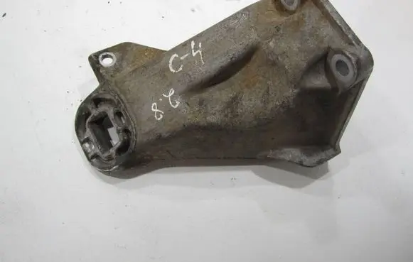 Audi A6 S6 C4 4A Engine mounting bracket 4A0199312C ATG1