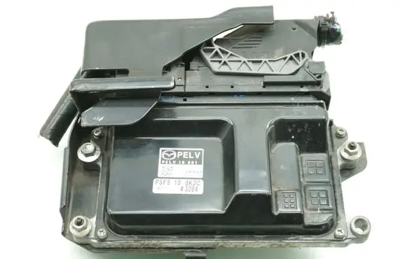 Mazda 3 II Engine control unit/module ECU PELV18881