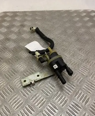 Maserati Levante Turbo solenoid valve 670106836