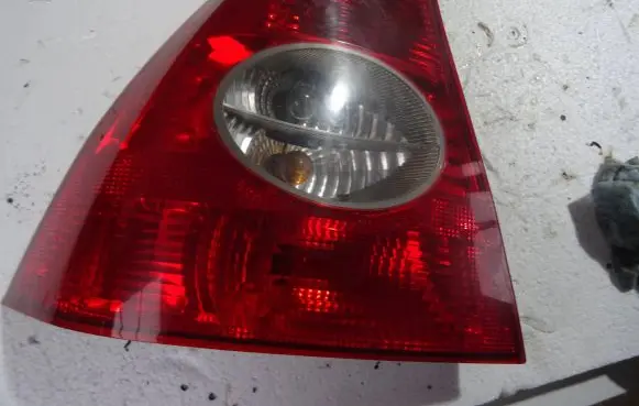 Ford Focus Rear/tail lights 5M5113405B 0374D