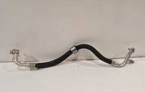 Renault Austral Air conditioning (A/C) pipe/hose 924902052R