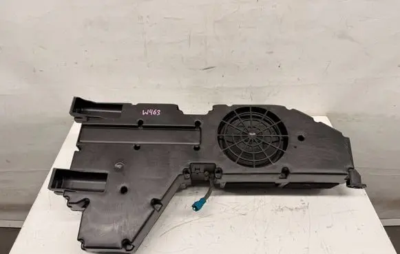 Mercedes-Benz G W463 2nd Gen Sound amplifier MBSUB1 A4638275800