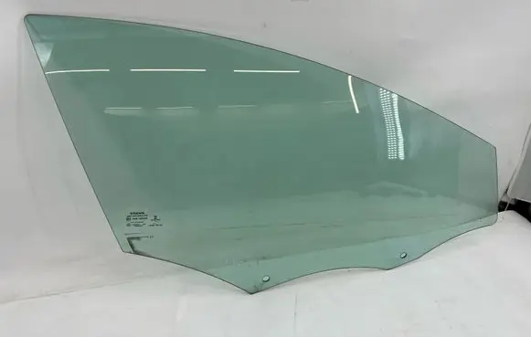 Volvo V40 Front door window glass four-door 43R00049