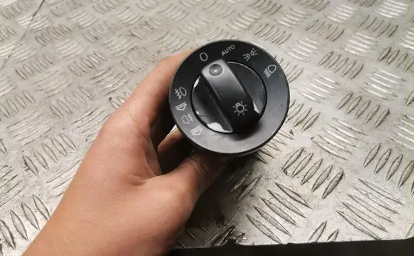 Audi A4 S4 B7 8E 8H Light switch 8e0941531d