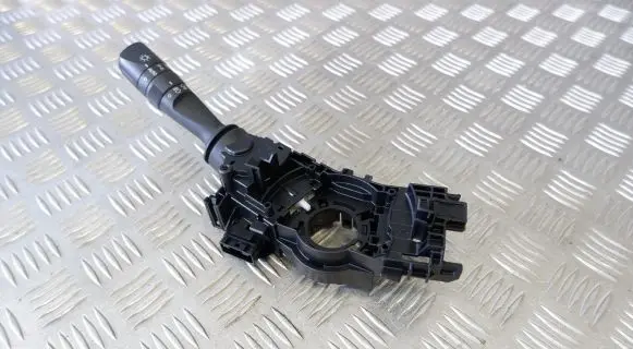 Toyota RAV 4 (XA40) Indicator stalk 8414033250