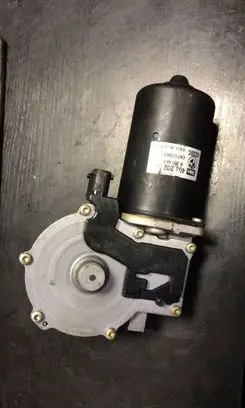 BMW 5 E39 Wiper motor 8360603