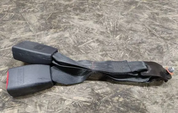 KIA Magentis Middle seatbelt buckle (rear) 051210