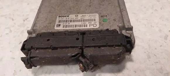Opel Zafira A Engine control unit/module 0281010268 24417169