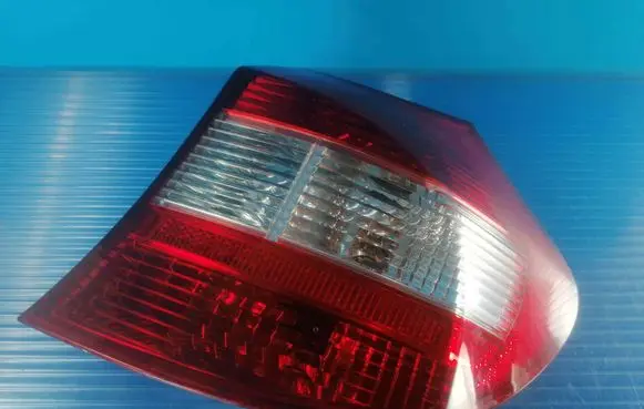 BMW 1 E81 E87 Rear/tail lights 6924502 327054