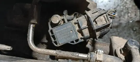Opel Antara Air pressure sensor 0281006052 55568176