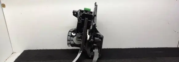 Opel Insignia B Pedal assembly 84657620 246100000000X 19338065034