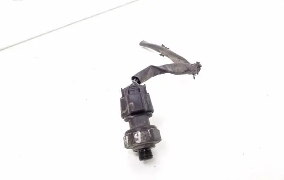 Toyota Avensis T250 Air conditioning (A/C) pressure sensor 