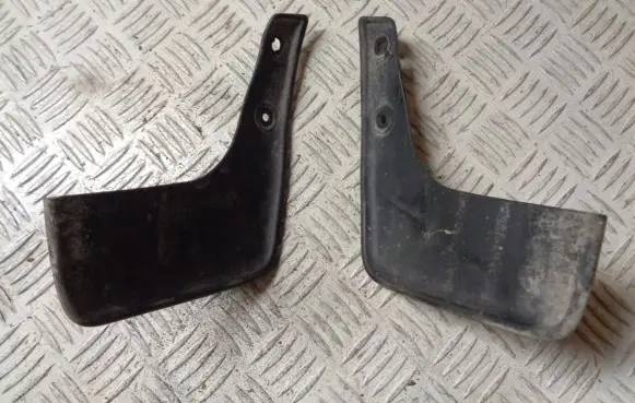Nissan Note (E12) Rear mudguard 938823VA0A 938833VA0A