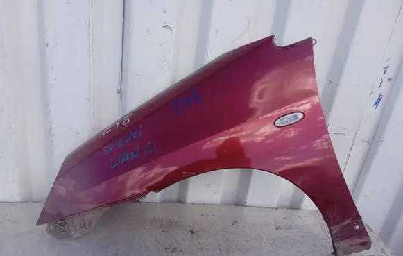 Suzuki Liana Fender 53I8