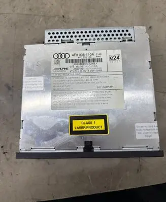 Audi Q7 4L CD/DVD changer 4F0035110A 4F0035110 AA001001