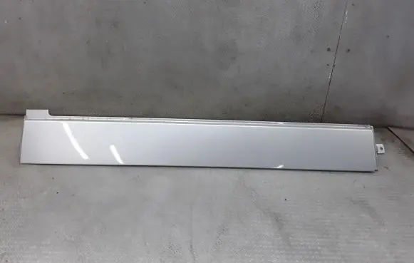 Volkswagen Transporter - Caravelle T5 Sliding door rail trim 7H1843795F