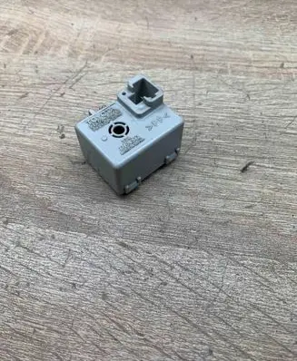 Toyota Prius (XW20) Other relay 8665220010 0689003540
