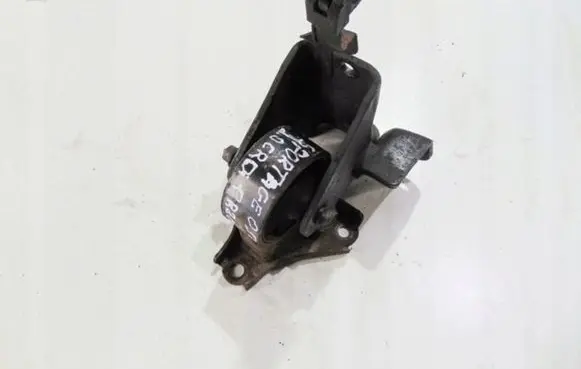 KIA Sportage Engine mount bracket