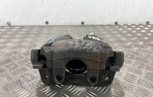 Peugeot 5008 Front brake caliper 9822503180