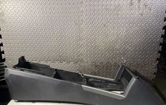 Mercedes-Benz E W212 Center console A212680165
