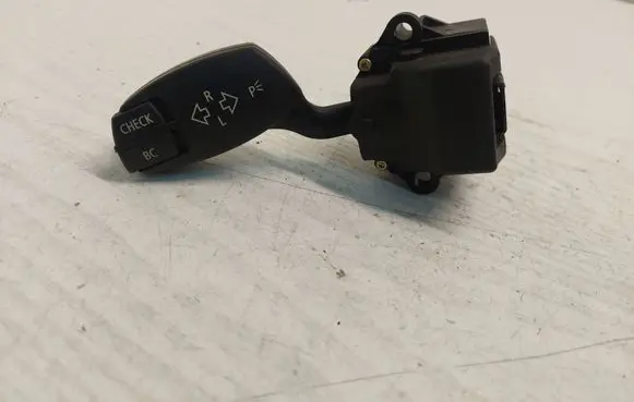BMW 5 E60 E61 Indicator stalk 6924103 01106720