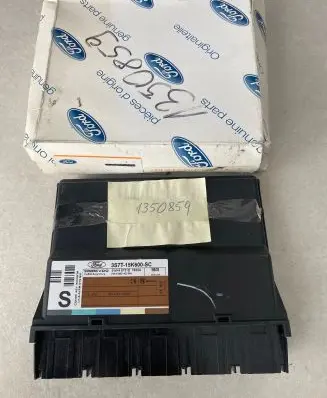 Ford Mondeo Mk III Comfort/convenience module 3S7T15K600SC 5WK48751E