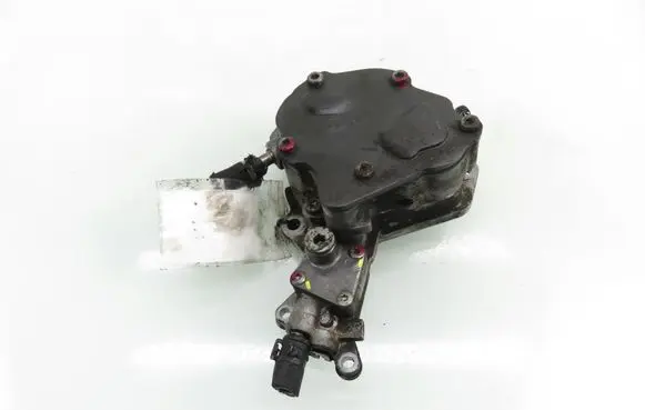 Volkswagen Golf IV Vacuum pump 038145209E