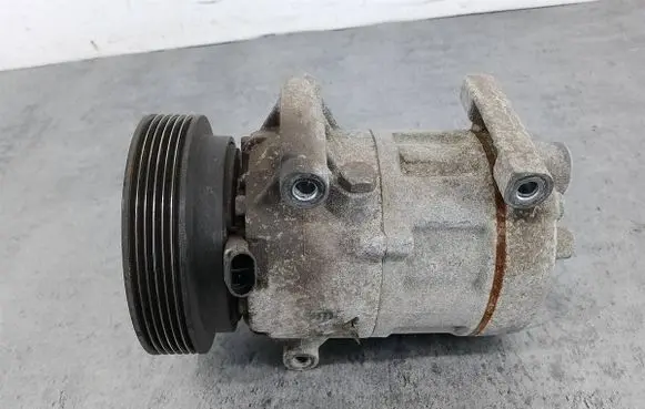Renault Scenic II - Grand scenic II Air conditioning (A/C) compressor (pump) 