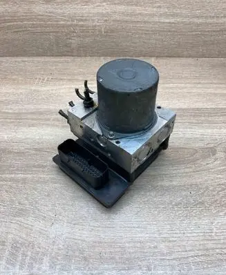 BMW 5 E60 E61 ABS Pump 6769703 6758743