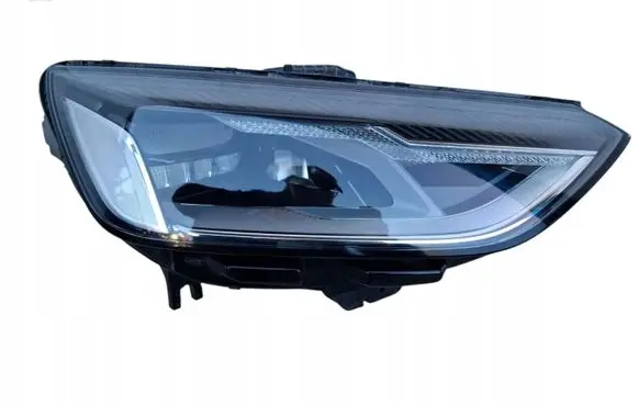 Audi A4 S4 B9 8W Headlight/headlamp 8W0941012
