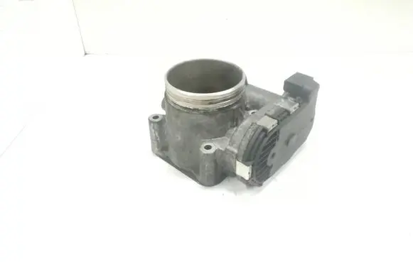 Volvo XC90 Throttle valve 30711553 8200256103 05W225