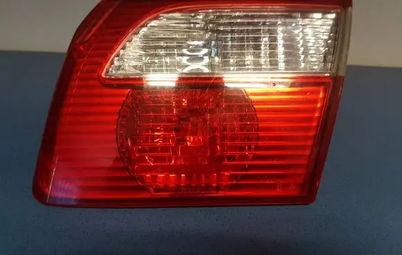 Mazda 626 Tailgate rear/tail lights 22661919