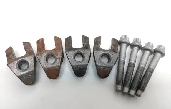 Volvo V60 Fuel Injector clamp holder
