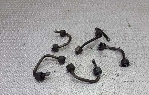 Renault Laguna II Fuel injector supply line/pipe 