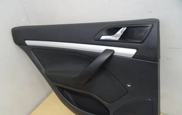 Skoda Octavia Mk2 (1Z) Rear door card panel trim