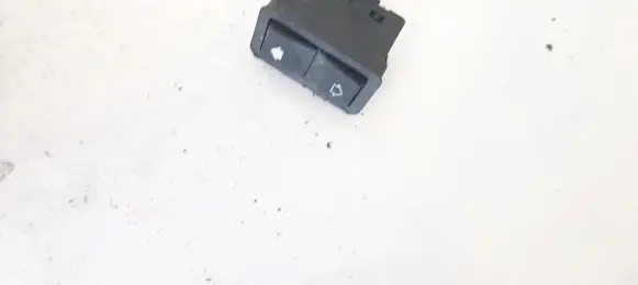 BMW 5 E39 Electric window control switch 8368974
